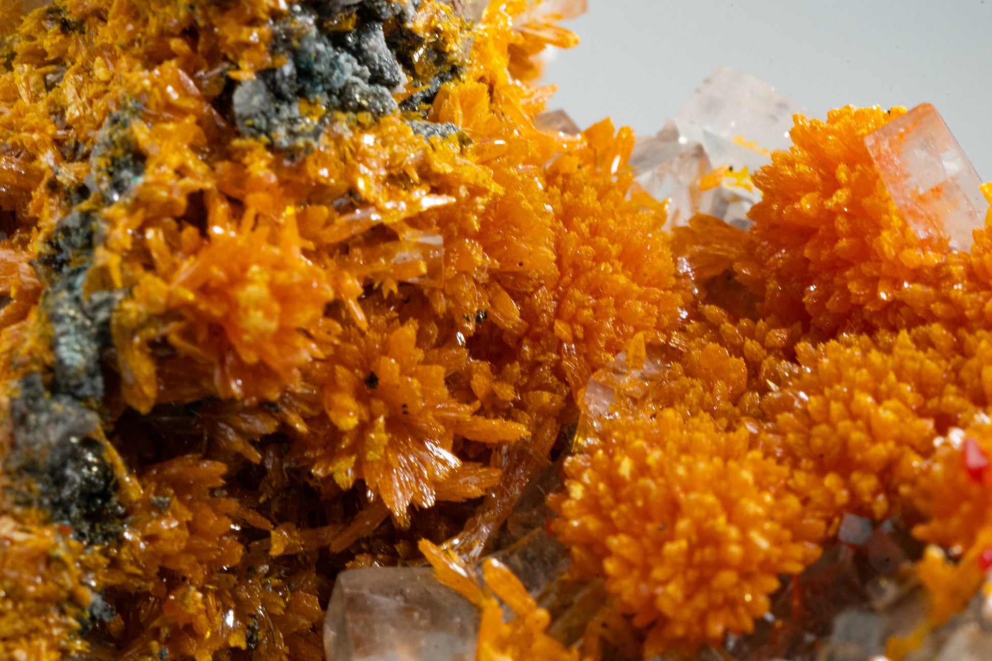 Orpiment, Realgar, Barite, - Quiruvilca Mine, Peru