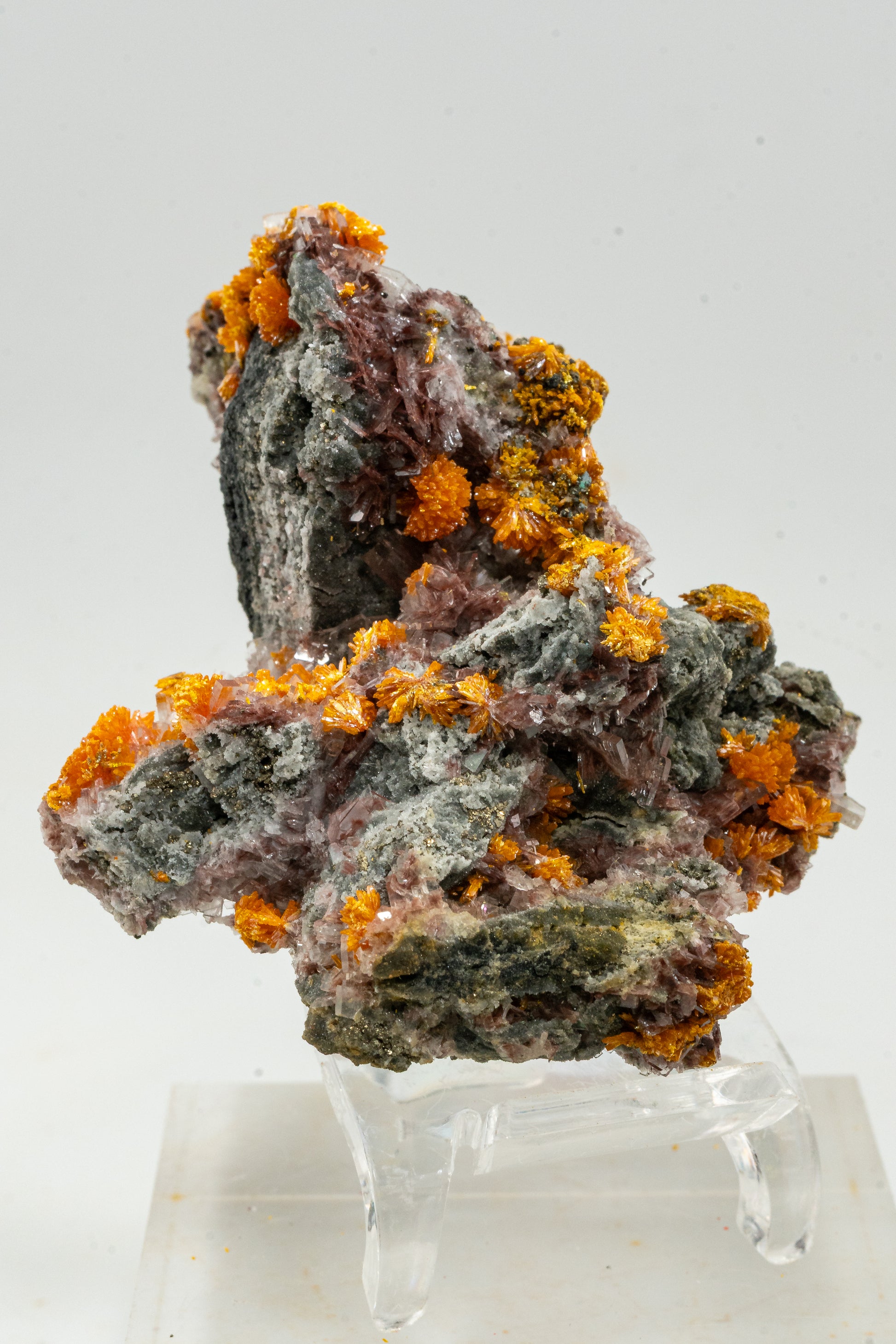 Orpiment, Realgar, Barite, - Quiruvilca Mine, Peru