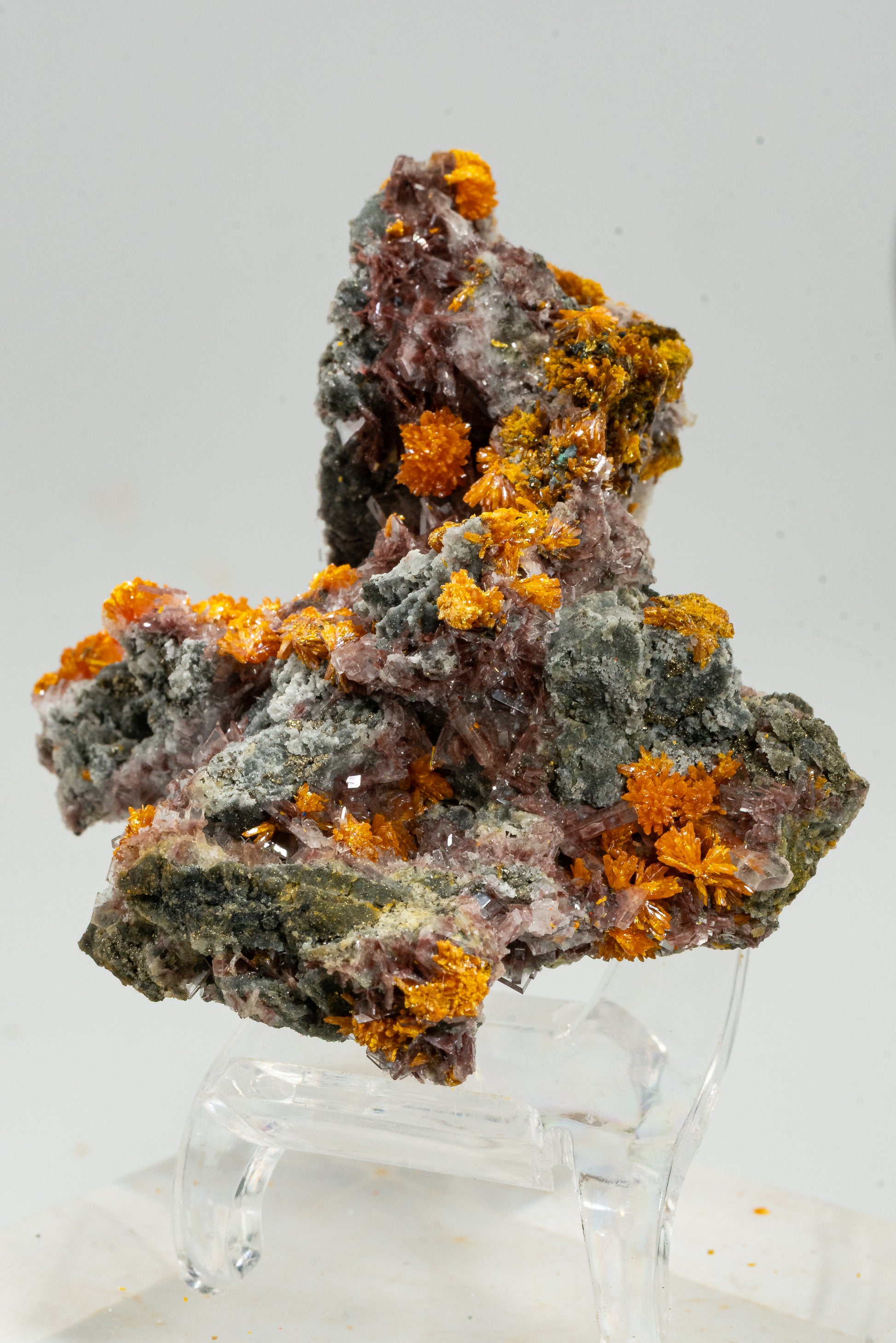 Orpiment, Realgar, Barite, - Quiruvilca Mine, Peru
