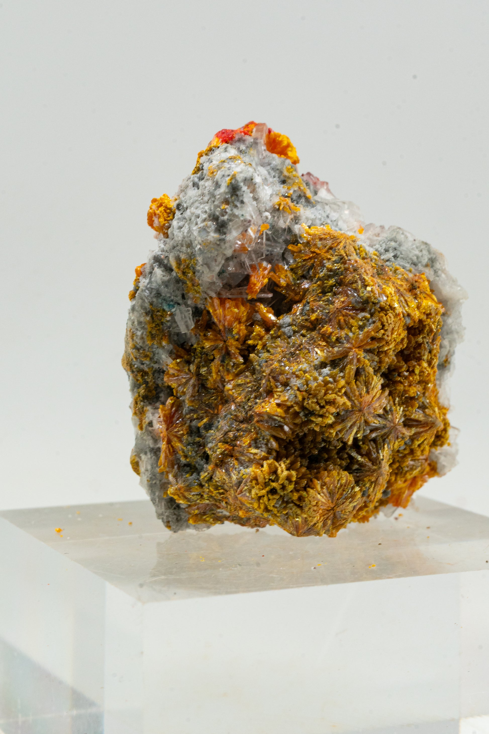Orpiment, Realgar, Barite, - Quiruvilca Mine, Peru