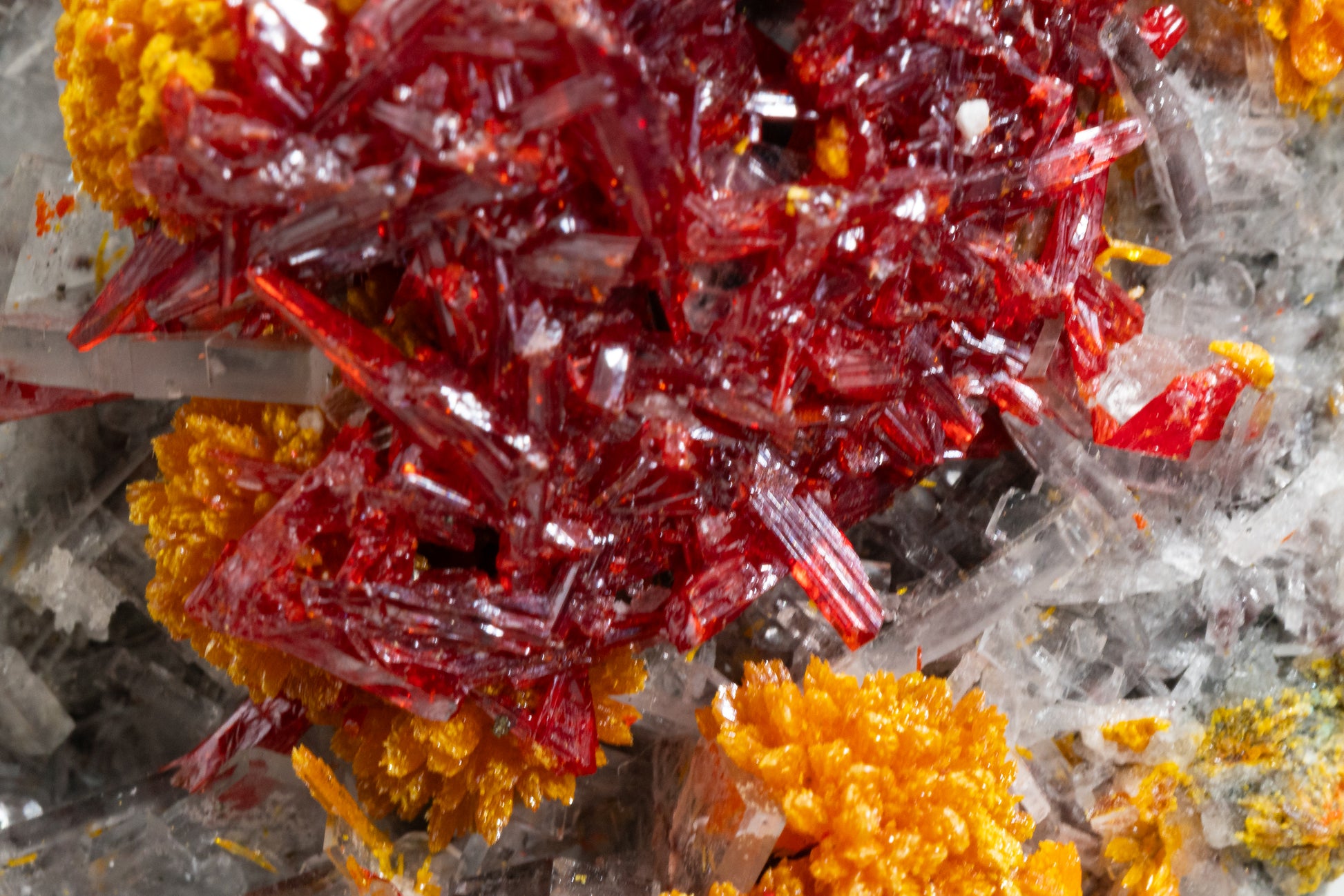 Orpiment, Realgar, Barite, - Quiruvilca Mine, Peru