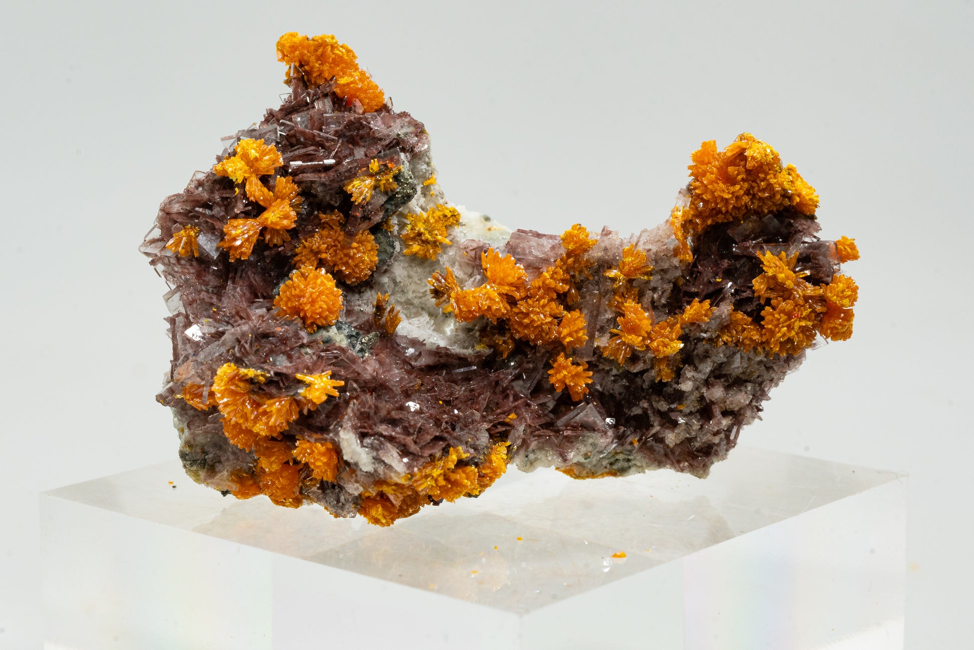 Orpiment, Realgar, Barite, - Quiruvilca Mine, Peru