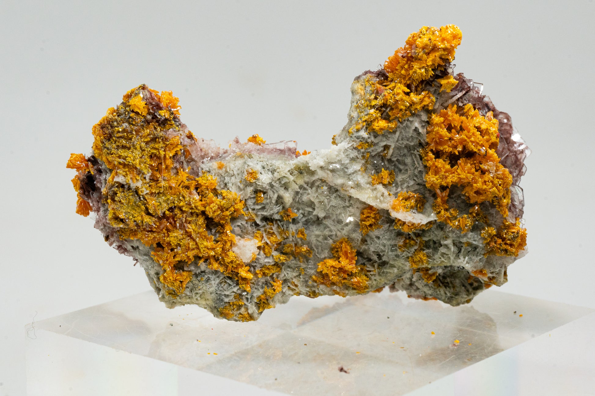Orpiment, Realgar, Barite, - Quiruvilca Mine, Peru