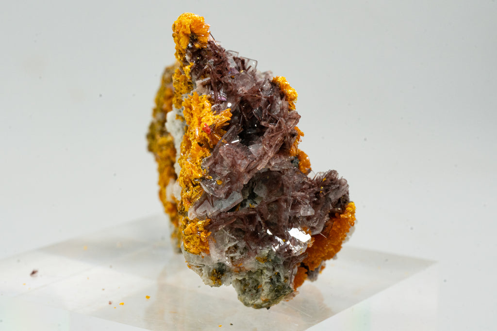 Orpiment, Realgar, Barite, - Quiruvilca Mine, Peru