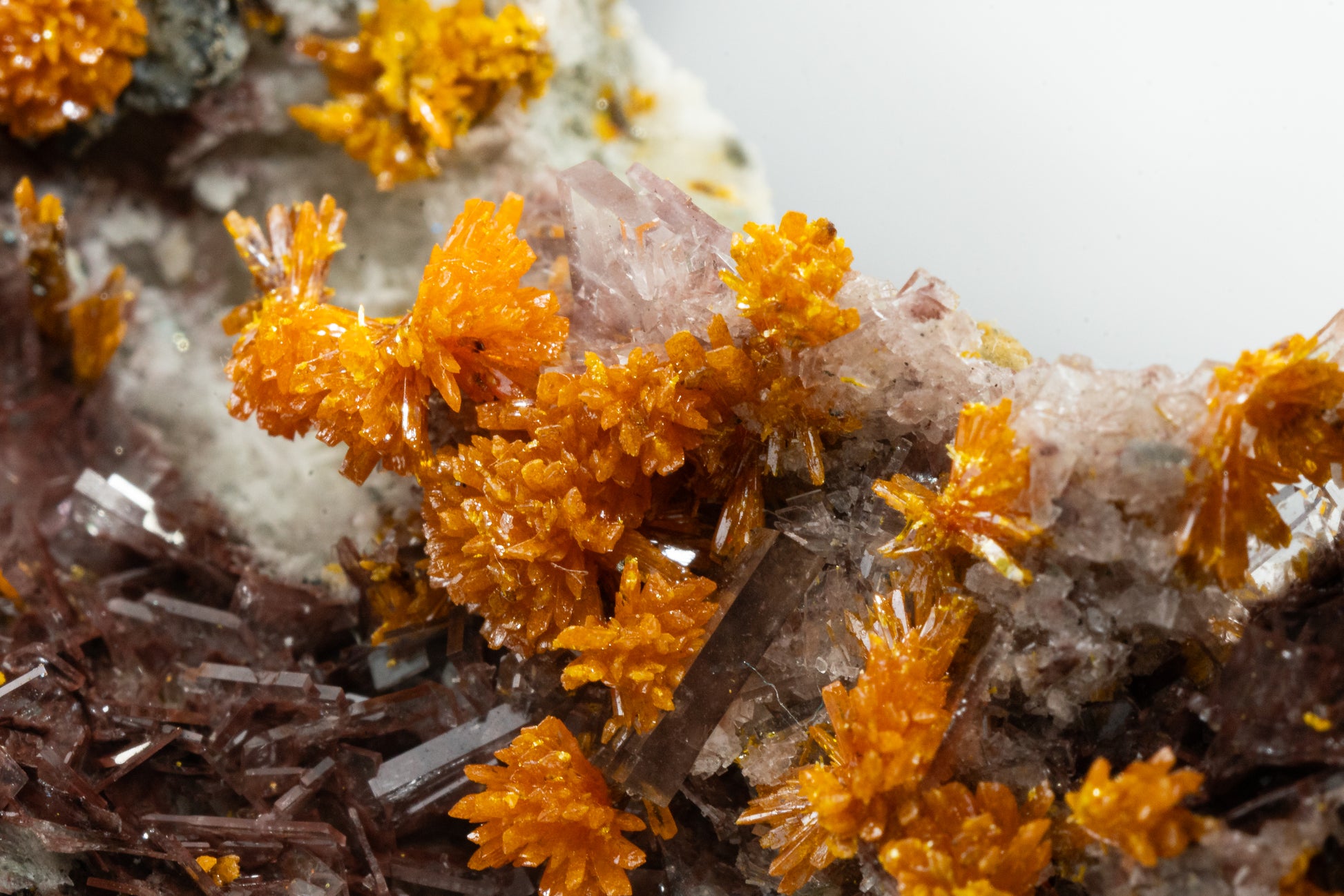 Orpiment, Realgar, Barite, - Quiruvilca Mine, Peru