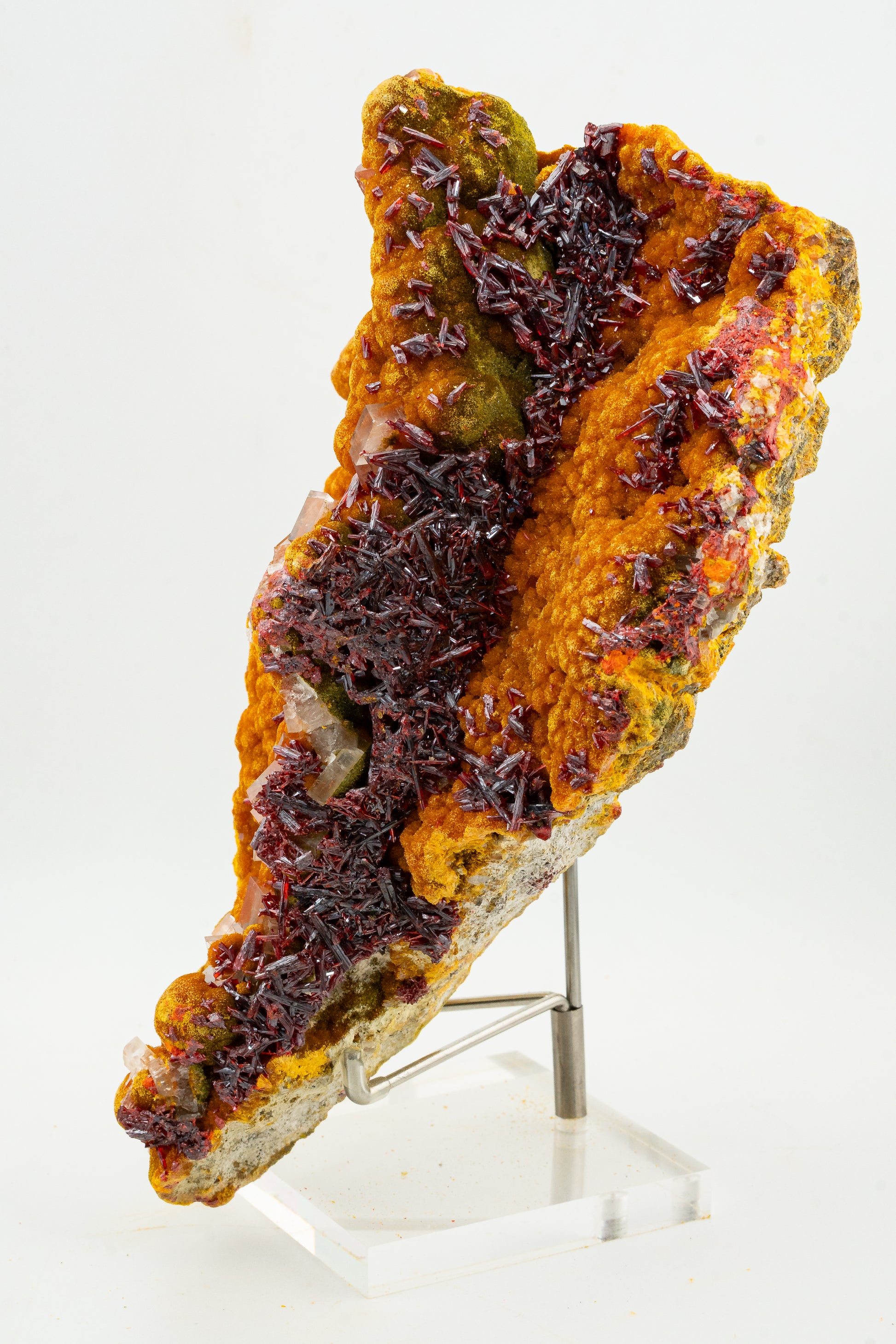 Orpiment, Realgar, Barite, - Quiruvilca Mine, Peru