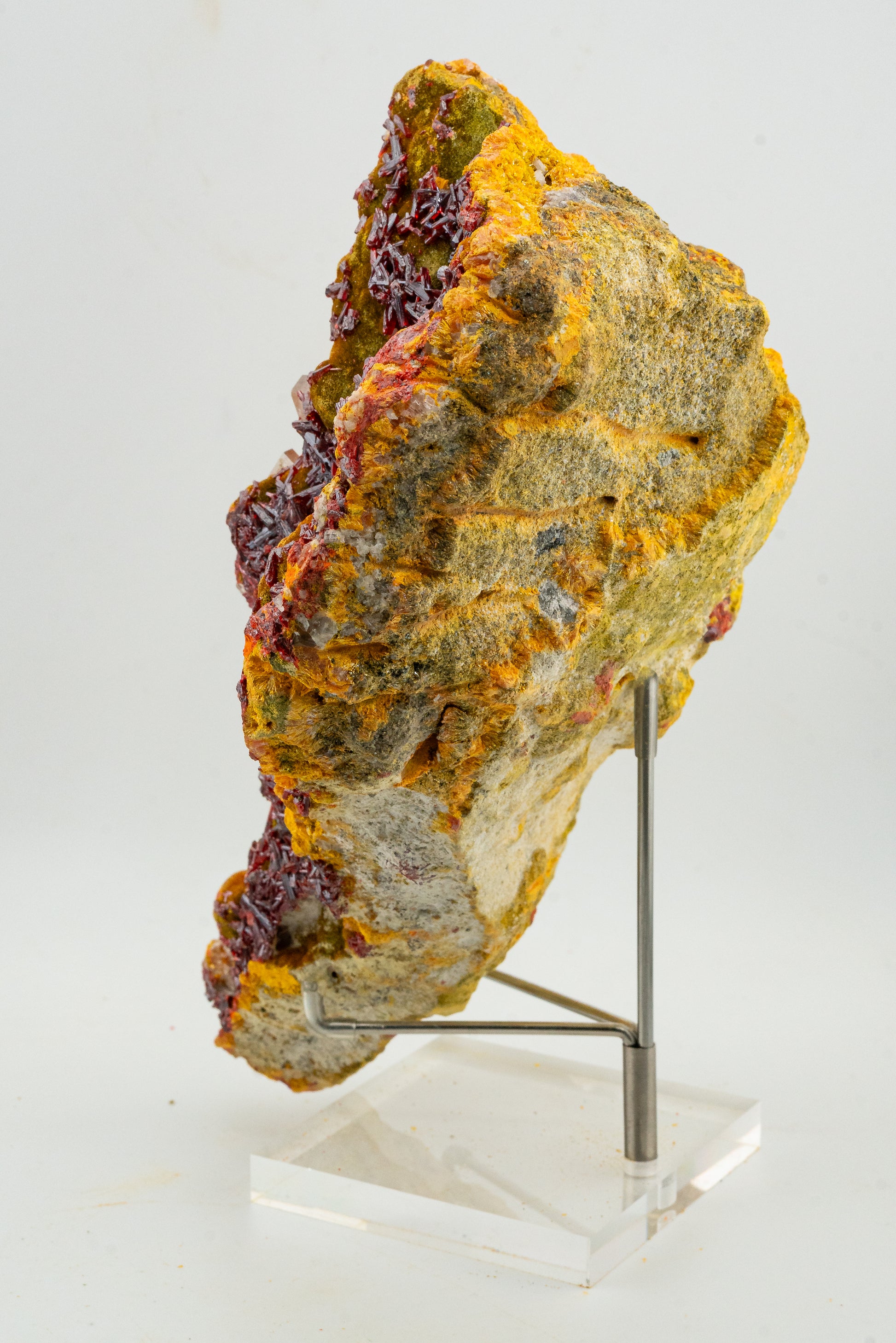 Orpiment, Realgar, Barite, - Quiruvilca Mine, Peru
