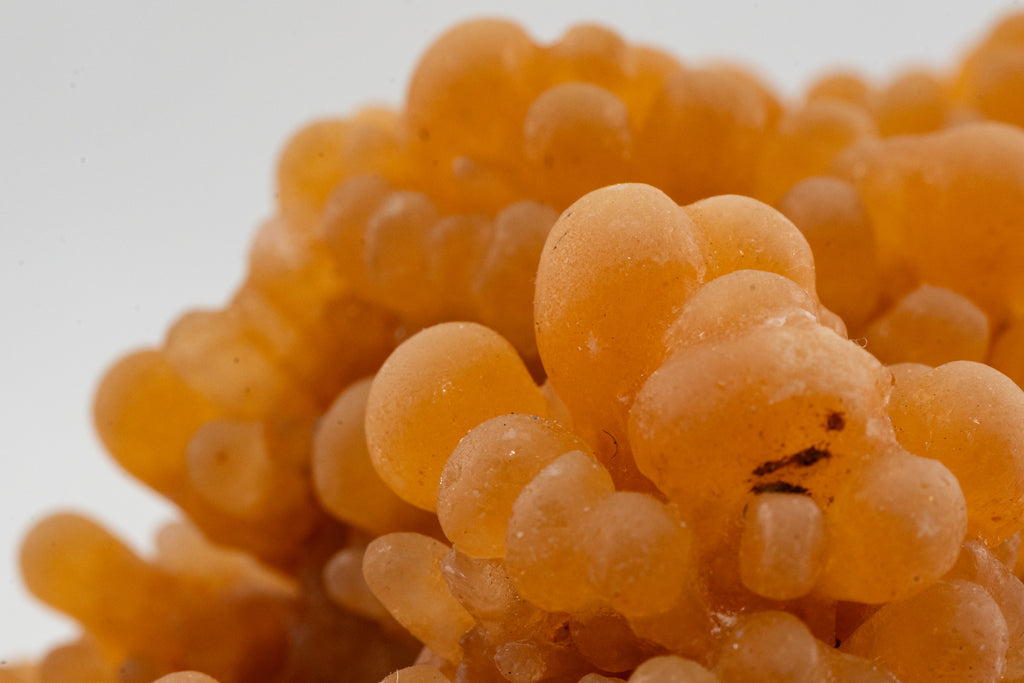 Crystalline Stalactite - Calcite - Yunan, China - UV Reactive